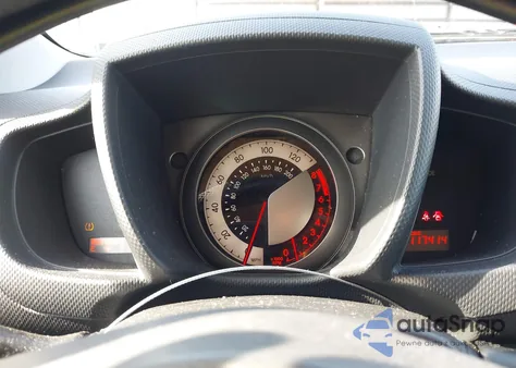 2013 Scion Xd z USA, uszkodzony, nr VIN JTKKUPB43D1032021